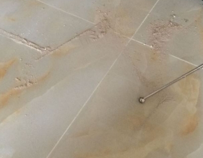 向阳瓷砖空鼓维修公司分享粘合剂选择不当在瓷砖铺贴过程中可能导致以下问题